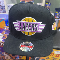 Mitchell & Ness - Los Angeles Lakers Mitchell & Ness NBA wings Adjustable Central Snapback Hat