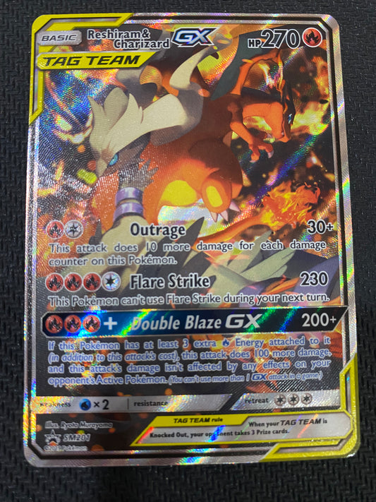 Reshiram & Charizard GX SM201 - Black Star Promo