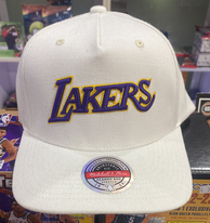Mitchell & Ness - Los Angeles Lakers Mitchell & Ness NBA vintage white Adjustable Central Snapback Hat