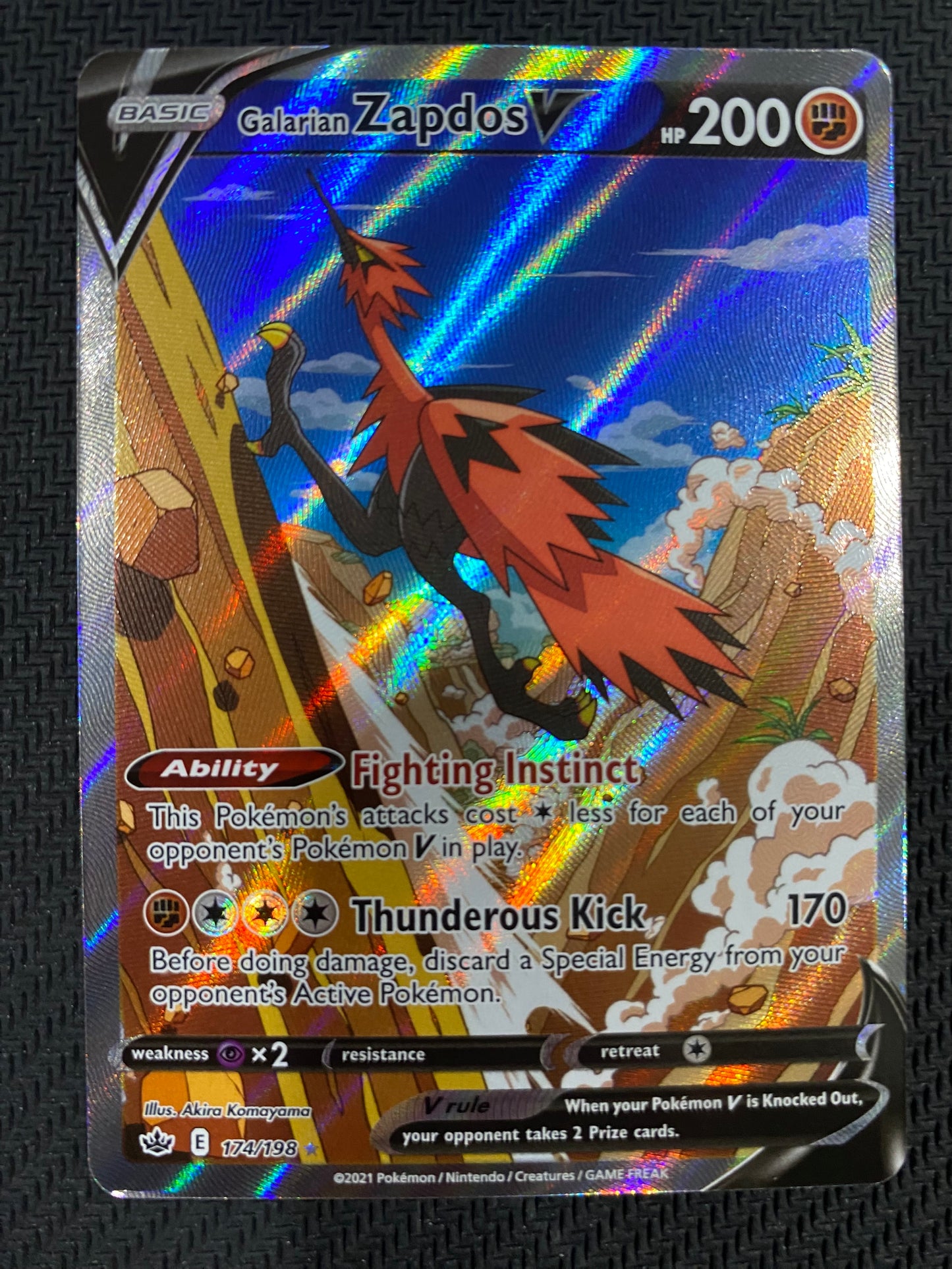 Galarian Zapdos V 174/198 - Chilling Reign - Ultra Rare