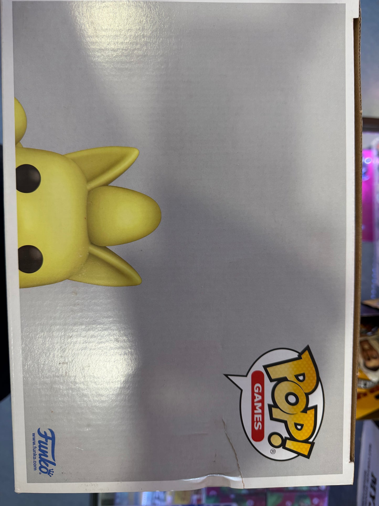 POP! #1107 - Pokemon - Ninetales Jumbo 10” DAMAGED (Pictures attached)