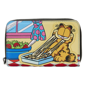 Garfield - Garfield Loves Lasagna 4” Faux Leather Zip-Around Wallet